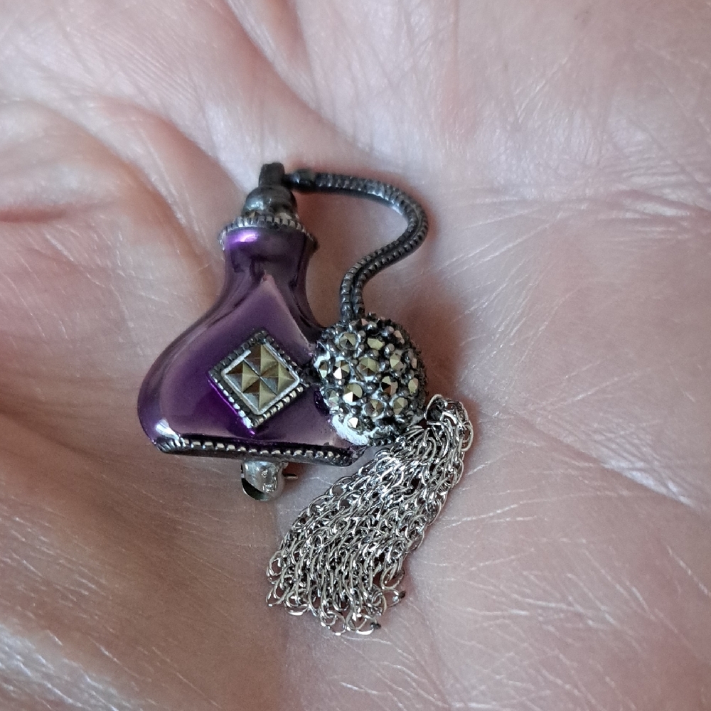 Elegant Purple Judith Jack Pin with Silver Accents